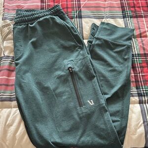 Vuori Men's Sunday Performance Joggers - 28in inseam
Beryl color